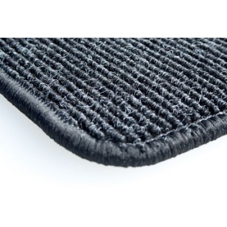 Case-IH Xl-Serie Žebrovaný koberec
