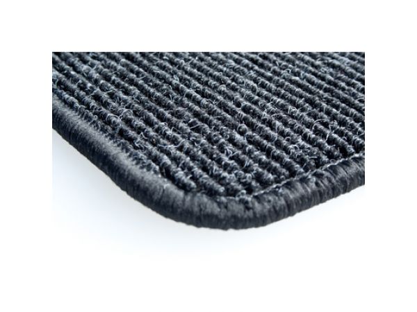 Žebrovaný koberec pro MF 4200 (02)